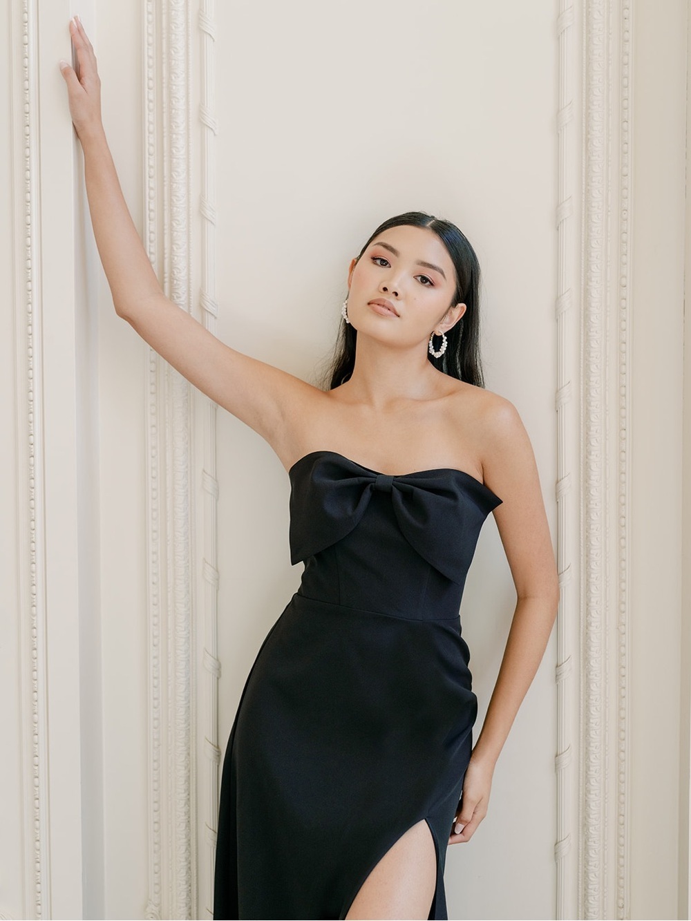 Revelry Monroe Crepe Dress Strapless Black Gown Front Bow High Slit Size 8 $199